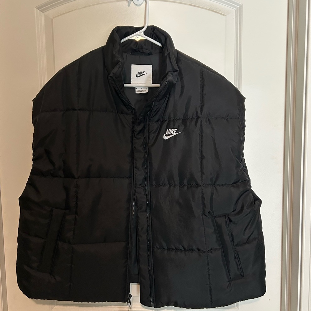 Nike Women's Black Puffer Jacket